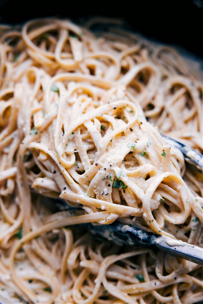 Overhead image of Fettuccine Alfredo