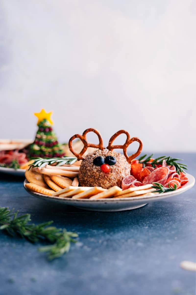 Image of the reindeer snack plate