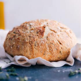 Herb Bread (No Knead!)