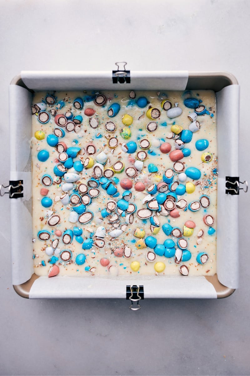 Overhead image of the ready-to-eat fudge in the pan