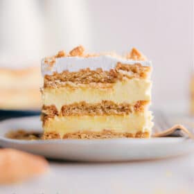 Lemon Icebox Cake (4 Ingredients!)