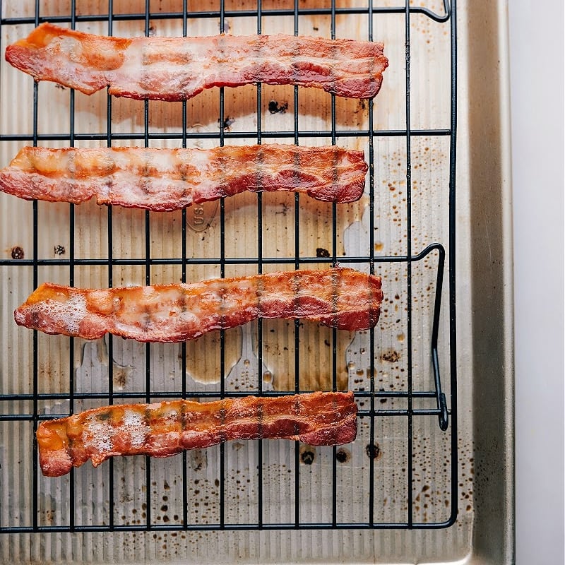 Process shots of how to bake bacon-- images of the bacon fresh out of the oven