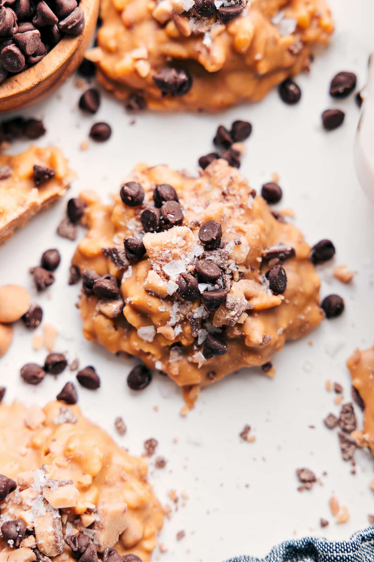 The Yummiest No-Bake Treat: White Chocolate Pretzel Clusters White Chocolate Pretzel Clusters with added mini chocolate chips and flaky sea salt on top.