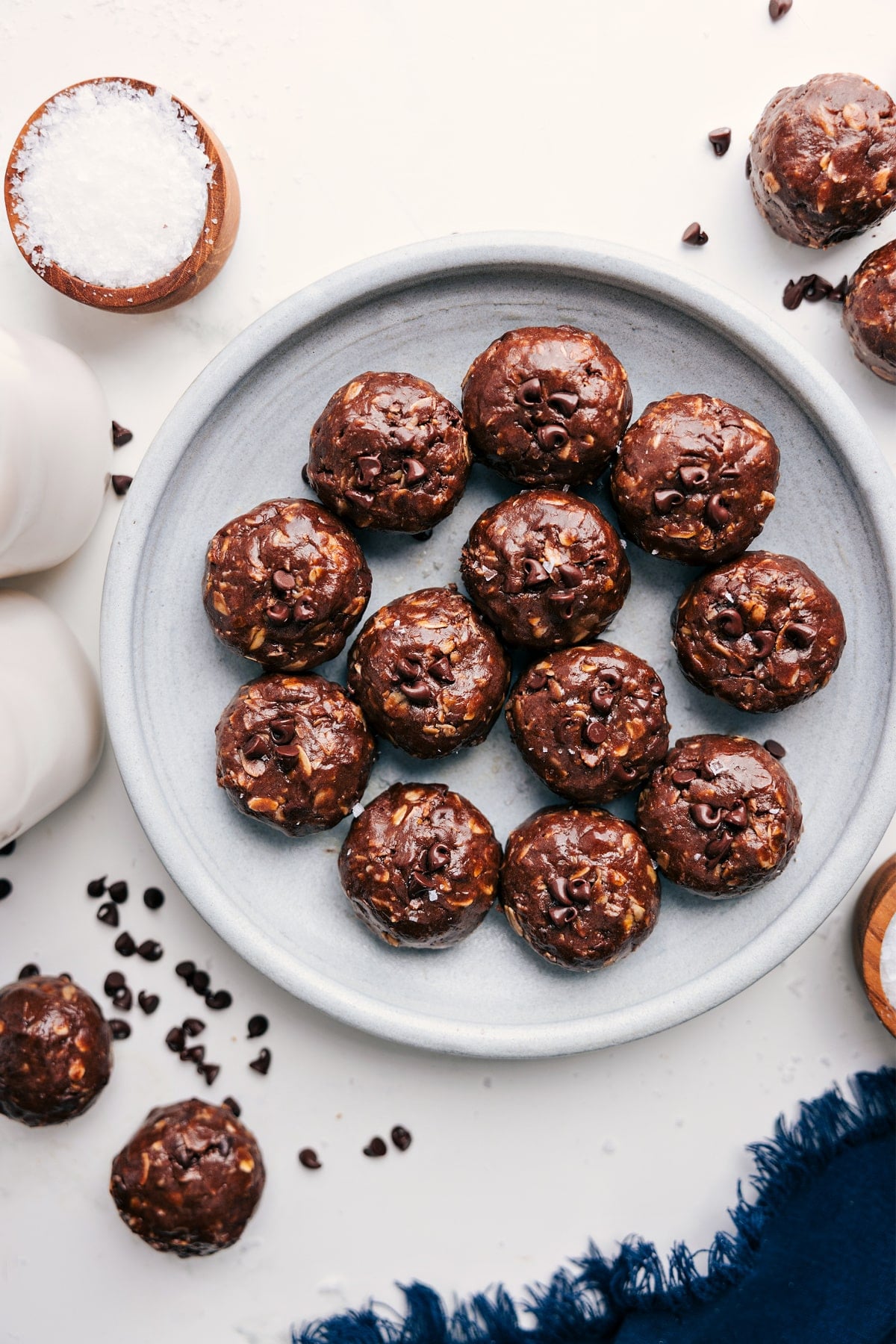 Chocolate Energy Bites